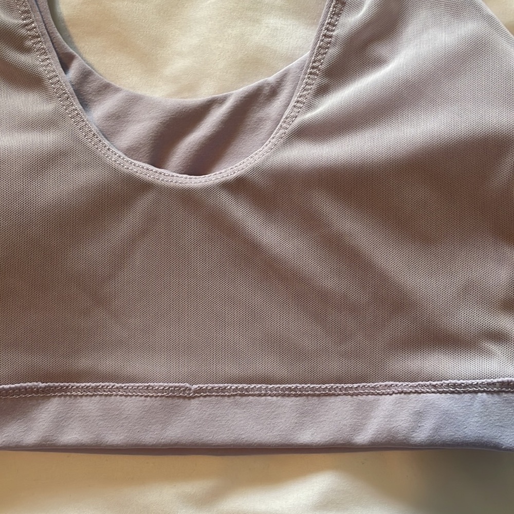 Balance athletica sports bra - Picture 8 of 10